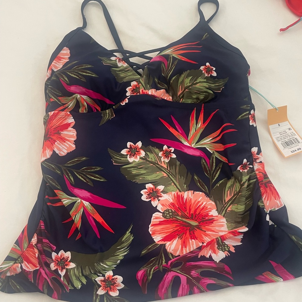 NWT Tankini top from Target.